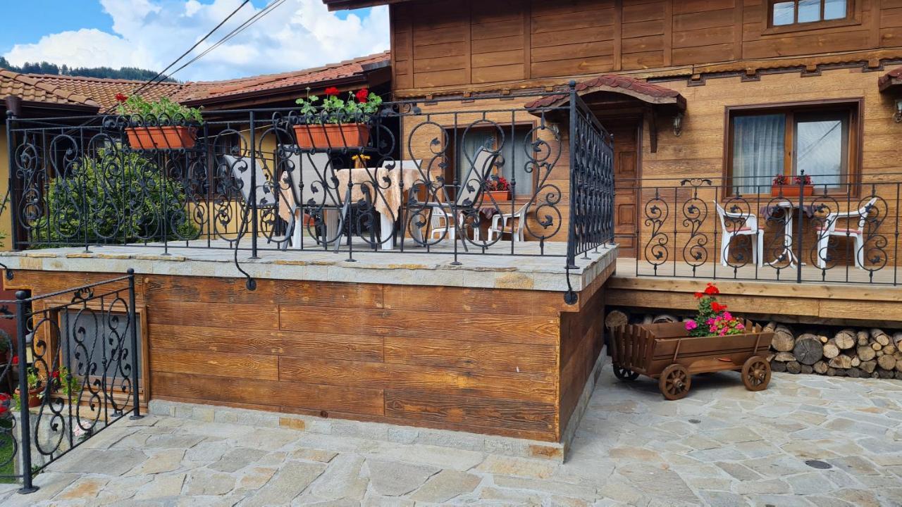 Guest House Zlatniyat Telets Kopriwschtiza Exterior foto