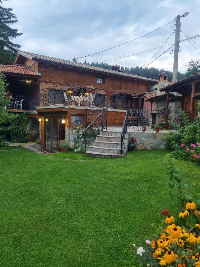 Guest House Zlatniyat Telets Kopriwschtiza Exterior foto